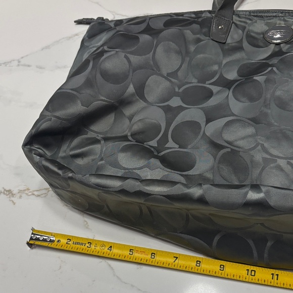 Coach Signature Gray Tote Bag - Picture 4 of 13